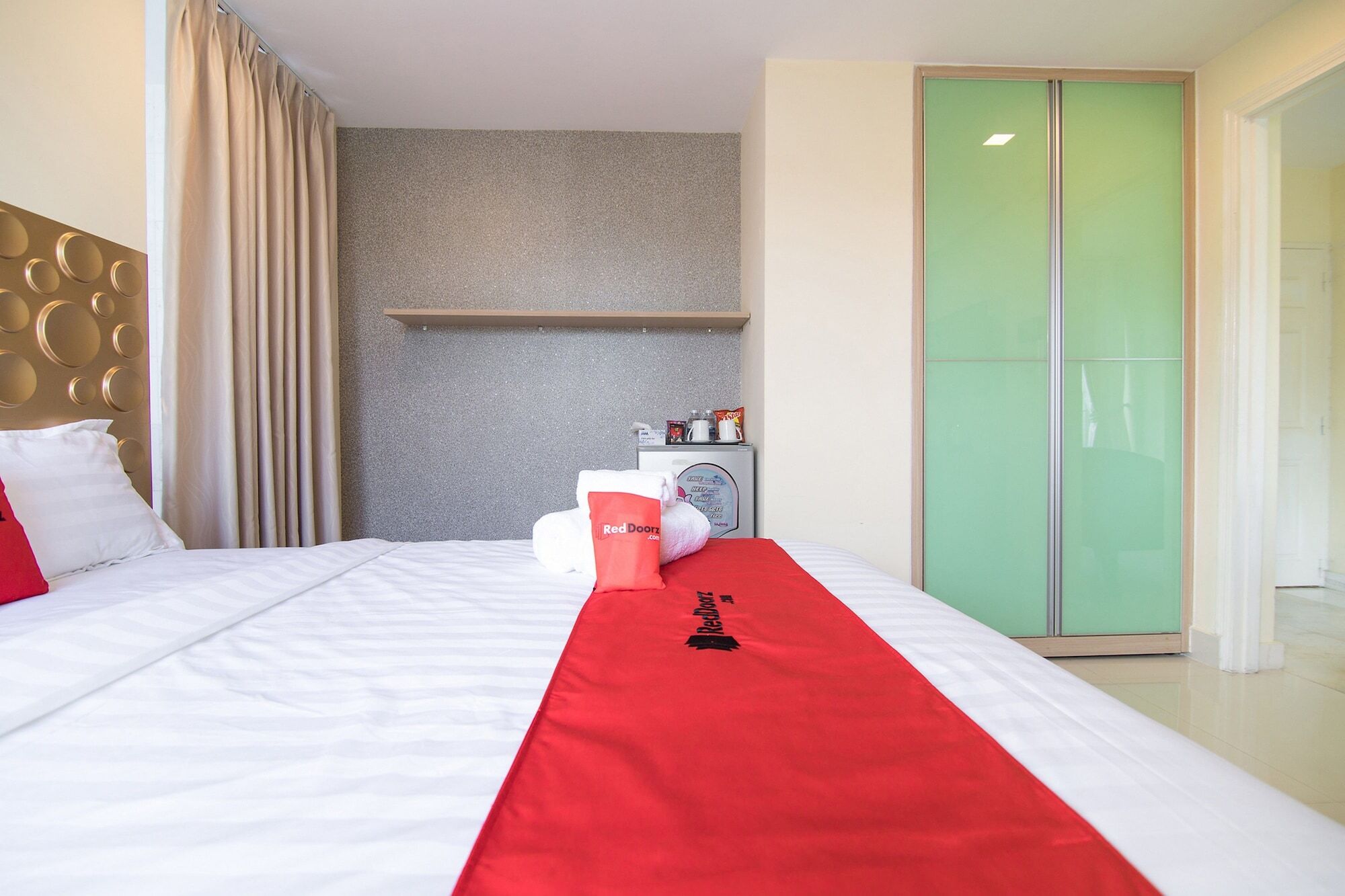 Reddoorz Plus Near Secc 2 Ho Chi Minh City Exterior photo